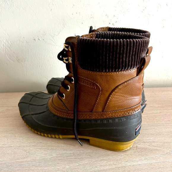 Brown and Navy Tommy Hilfiger Raelen 2 Rain Boots - Picture 2 of 5